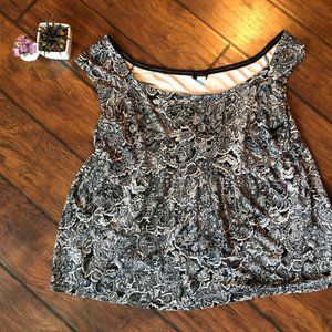 Torrid paisley print top off shoulder